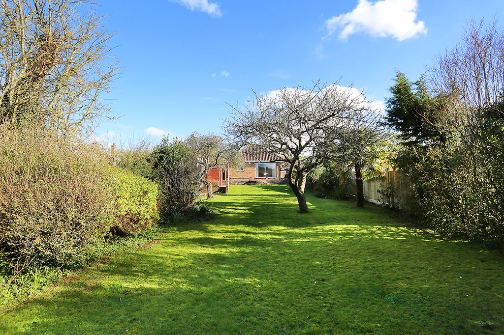 Hollingbury Gardens, Findon Valley