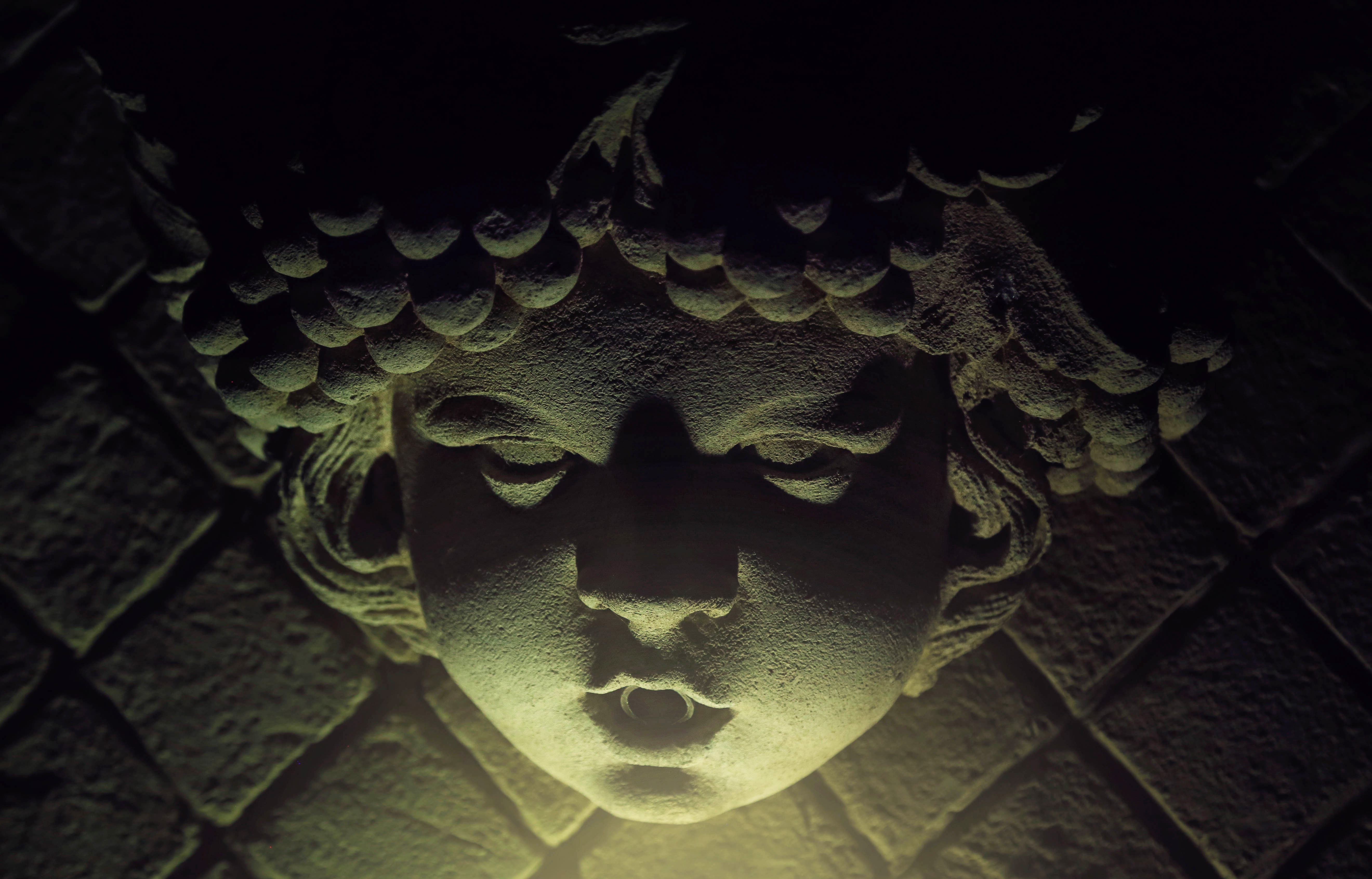 The Ghost of Crutchfield Hall Book Review